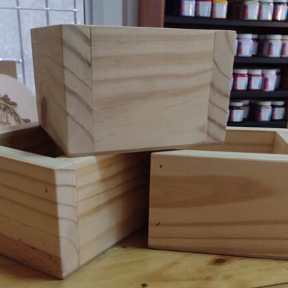 Cajon de pino cuadrado